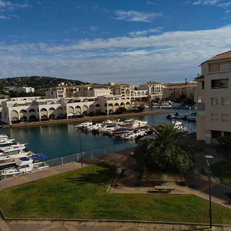 Mer, Bateau Sete Exterior photo